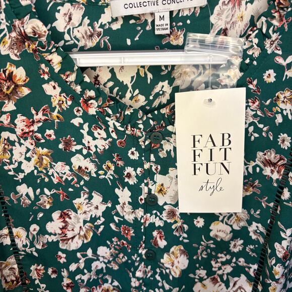 Collective Concepts Green White Sloan Floral Peplum Blouse Fab Fit Fun Medium - Picture 9 of 9